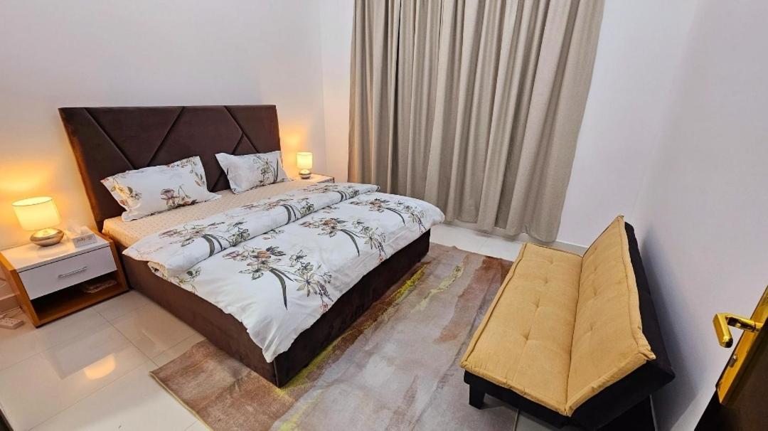 Elegant Villa Rooms In Dubai Near Airport 외부 사진